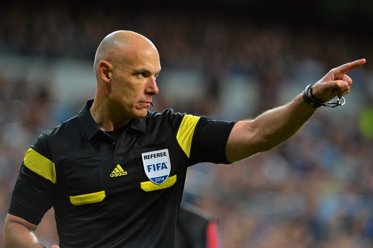 Howard Webb kończy karierę. Polacy po nim płakać nie będą