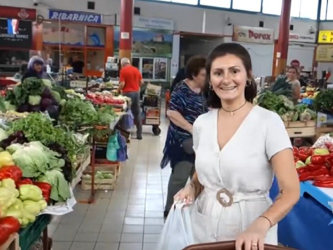 Ozana Pevec Marić na pijaci