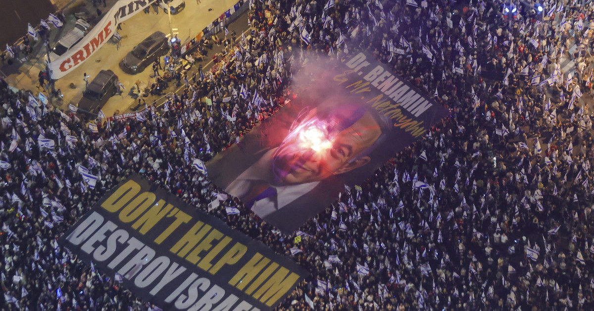 Multitudes en las calles de Tel Aviv.  La vigésima primera semana de manifestaciones en Israel [ZDJĘCIA]