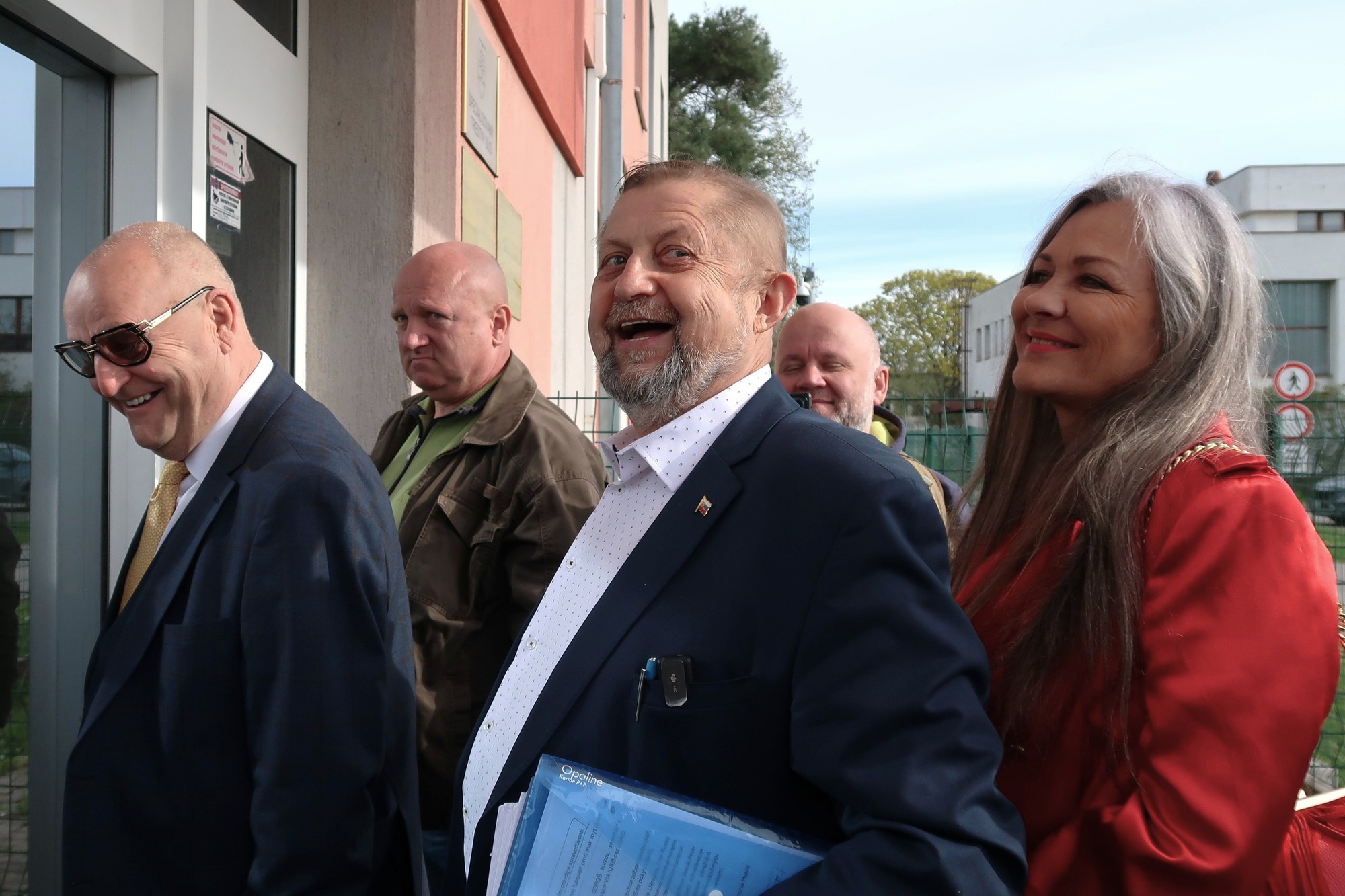 Bývalý predseda Najvyššieho súdu (NS) SR a exminister spravodlivosti Štefan Harabin prichádza na súdne pojednávanie.