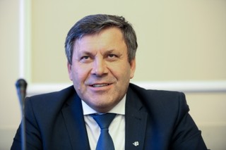 Piechociński: Bohaterowie nagrań powinni się zastanowić, czy mogą dalej pełnić swoje funkcje