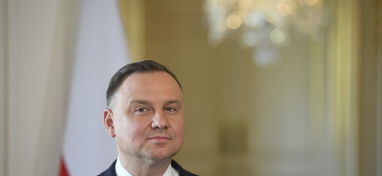 Andrzej Duda udostępnił mem o sobie w sieci. Internauci krytykują: Poziom gimbazy [FOTO]