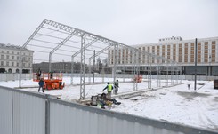 Papcio Chmiel: Projekt pomnika smoleńskiego przypomina mój rysunek satyryczny