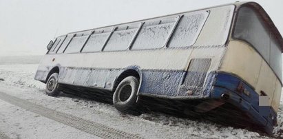 Wiatr zepchnął z drogi autobus! Uwaga na Fryderykę