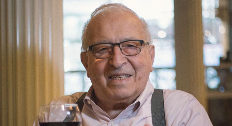 Joseph Migliucci, Fixture at Storied Bronx Restaurant, Dies at 81