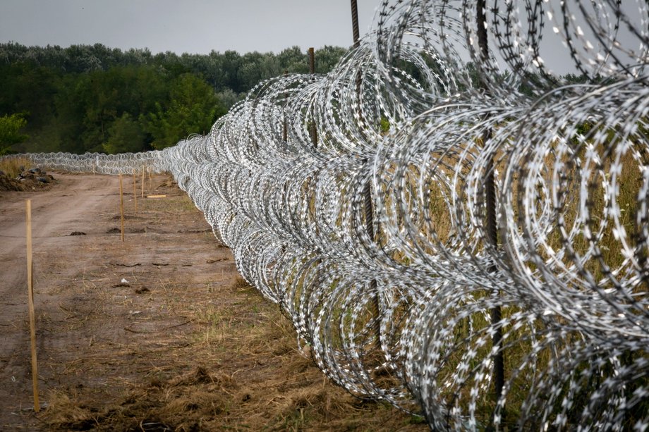 Mur na granicy węgiersko-serbskiej