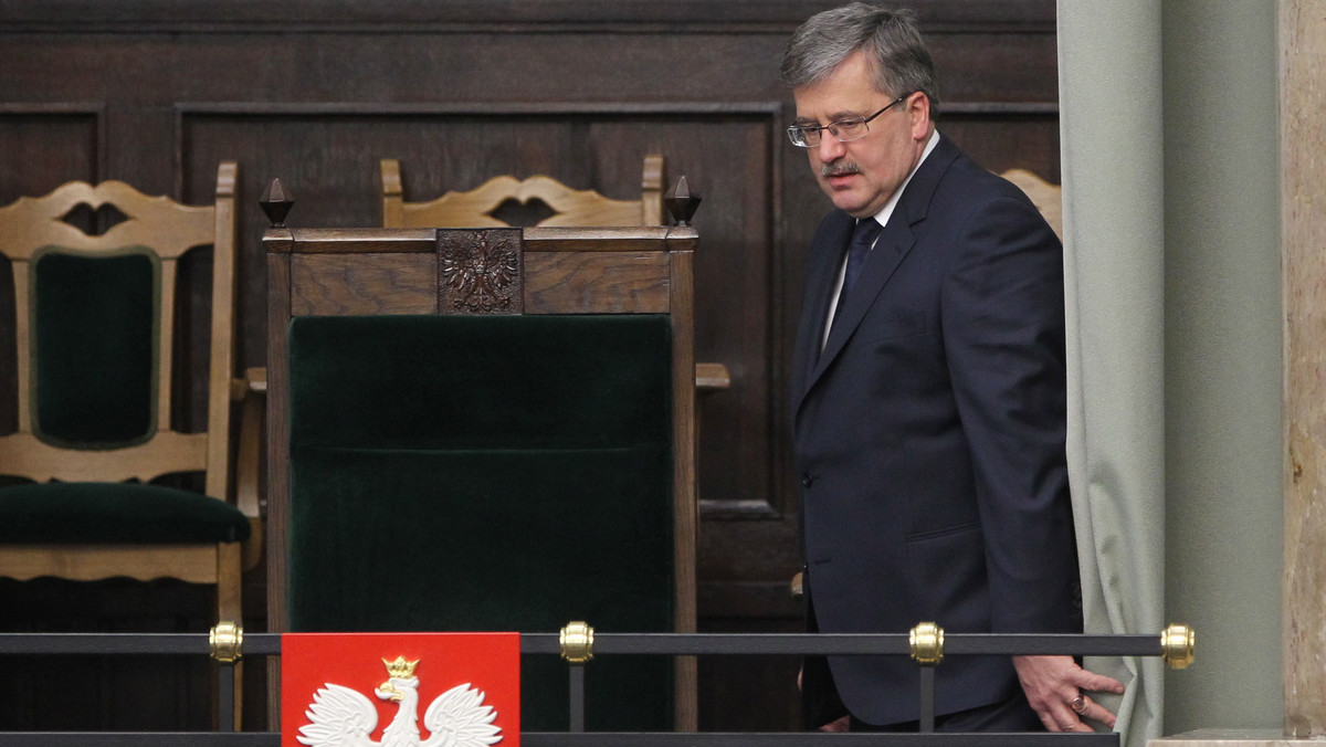 Prezydent Bronisław Komorowski rozmawiał w środę z ministrem kultury Bogdanem Zdrojewskim o ustawie o rtv. Uzyskał od niego zapewnienie, że argumenty internautów, którzy boją się, że ustawa wprowadza cenzurę, będą wzięte pod uwagę - poinformowała Kancelaria Prezydenta.