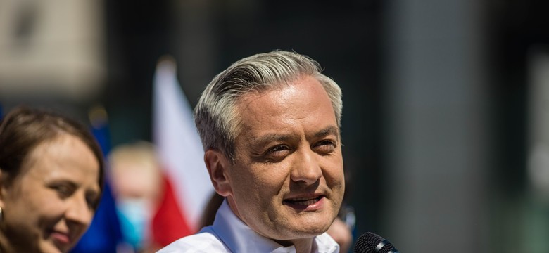 Biedroń i Senyszyn: Pozwy za zniesławienie Jana Pawła II są absurdalne