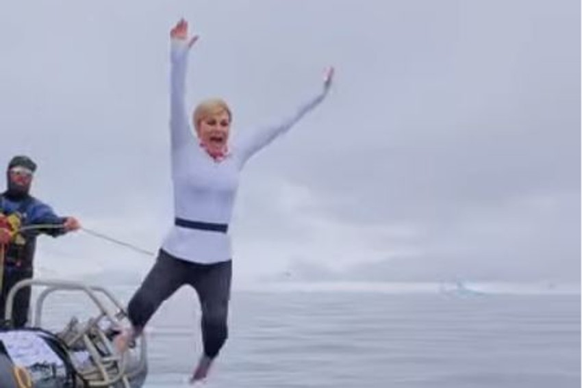 Kolinda Grabar Kitarović skače u ledeno more