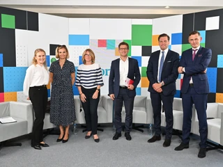 Na zdjęciu od lewej: Magda Krukowska, Forbes Polska, Katarzyna Byczkowska, prezes BASF w Polsce, Maria Andrzejewska, dyrektor generalna UNEP GRID, Marcin Piątkowski, profesor Akademii Leona Koźmińskiego, Grzegorz Należyty, wiceprezes Easter Europe Siemens Energy Polska, Marcin Wasilewski, CEO EIT InnoEnergy CE.