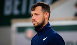 Trener Sierzputowski: Trawa nie jest priorytetem dla Świątek