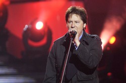 Shakin' Stevens, gwiazdor lat osiemdziesiątych, zagra koncert w Toruniu
