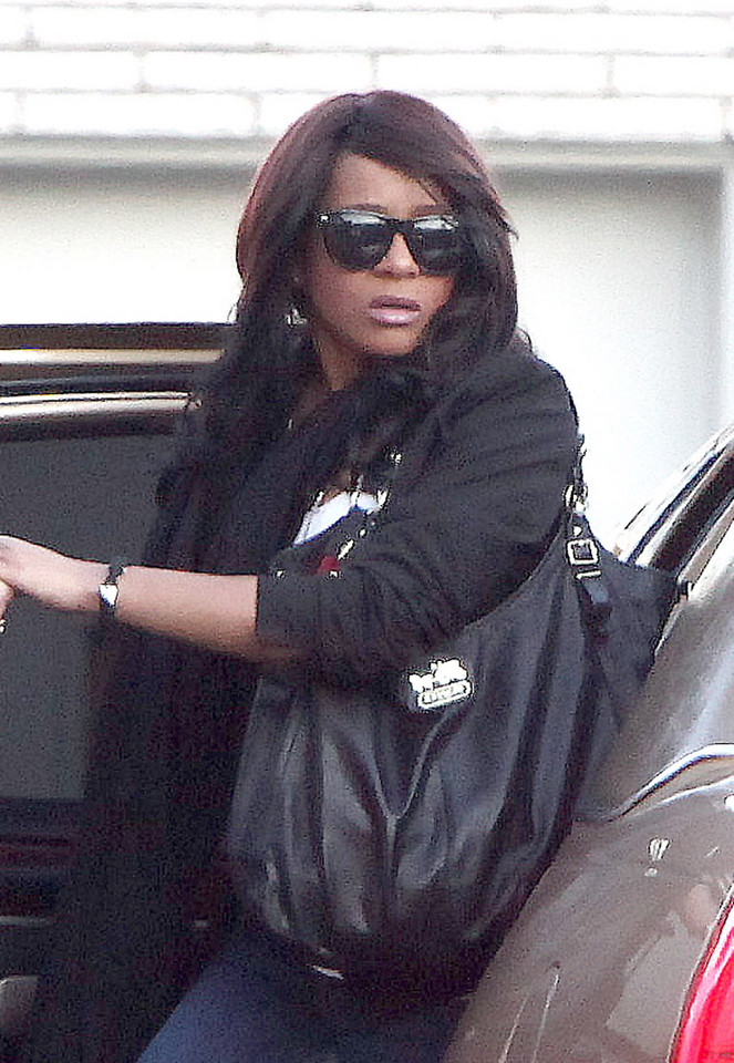 Bobbi Kristina na pogrzebie Whitney Houston w 2012 roku.