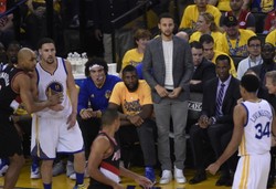 Liga NBA: Stephen Curry uhonorowany nagrodą Earvina Magica Johnsona