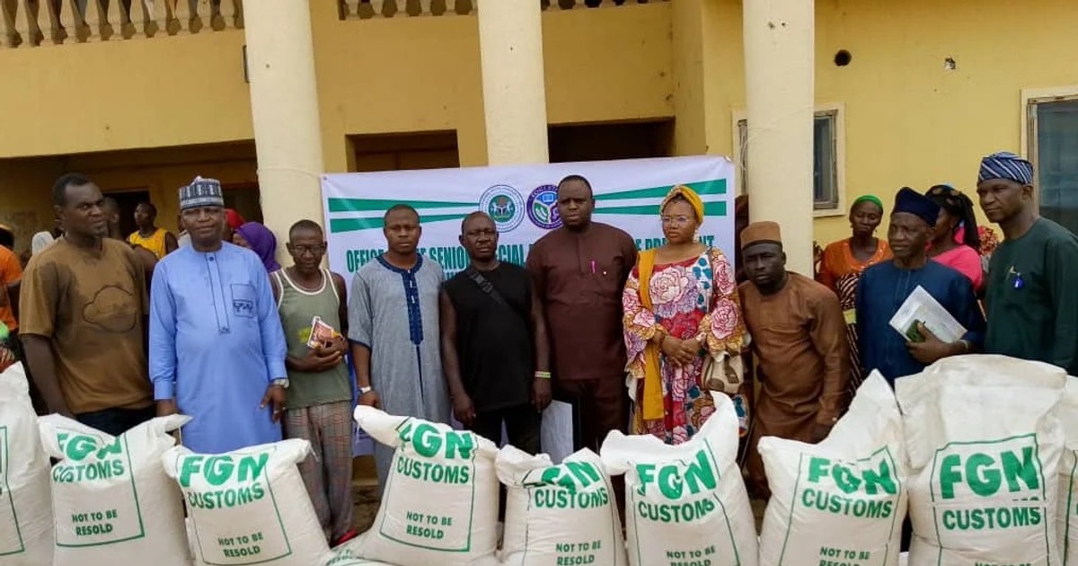 Tinubu's aide donates foodstuff to victims of attacks in Kogi community - Vimarsana News