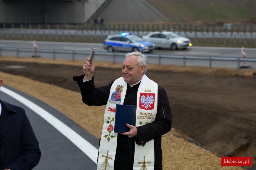 Dzień po otwarciu osunęła się skarpa autostrady