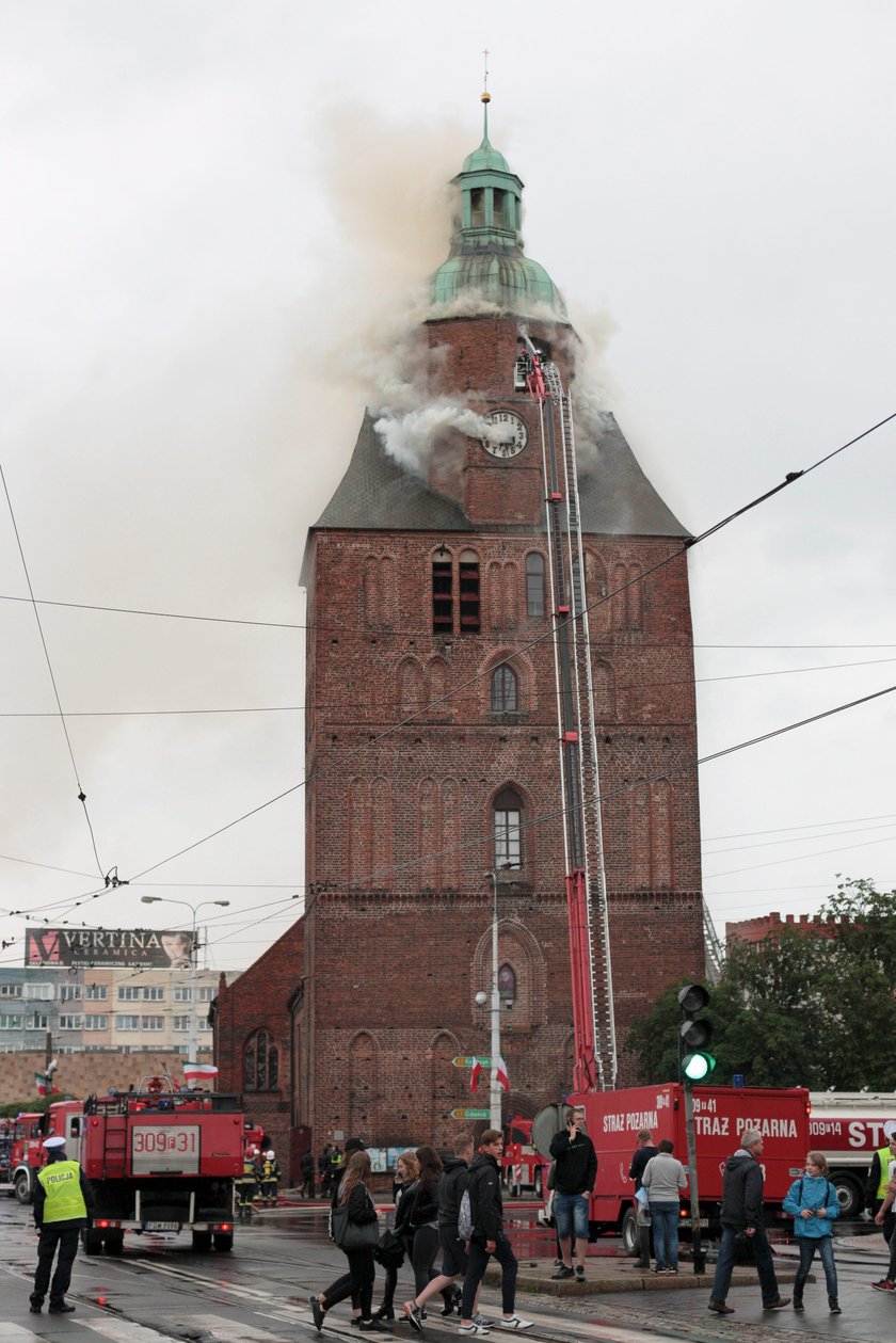 Co dalej z katedrą? Pożar strawił wiele