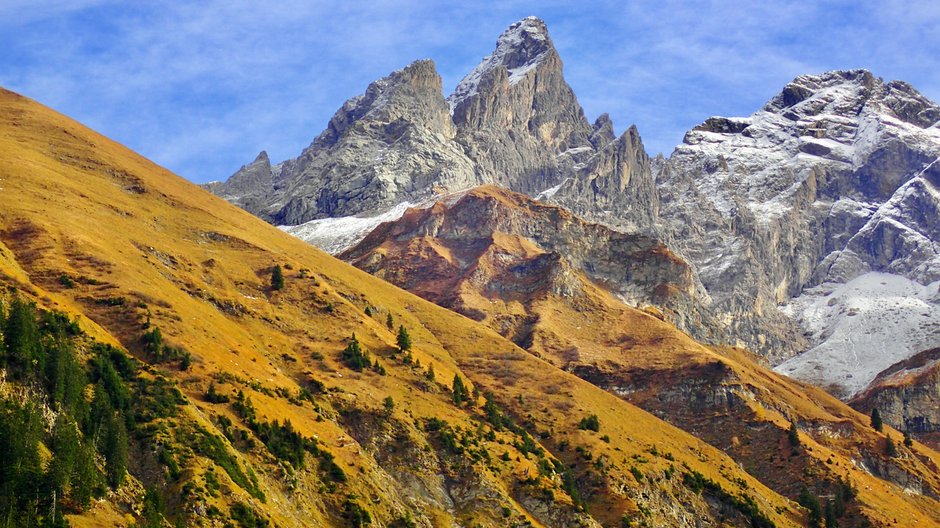 Alpy Algawkie jesienią. Widok na Trettachspitze