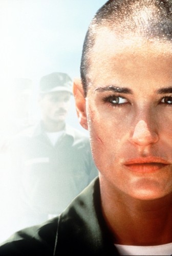 Demi Moore - Włosy warte roli Los Angeles, lata 90. XX wieku.