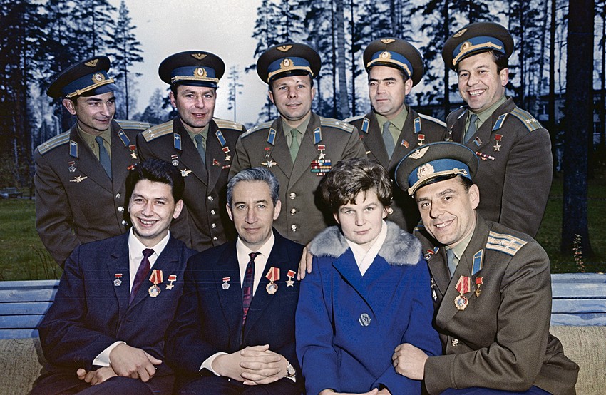 Gagarin je postao„kosmonaut-1“,a Titov njegovdubler. Na start sukrenuli zajedno. Daje Gagarina iznenadaizdalo zdravlje umestonjega na „Vostok“ bi seukrcao Titov