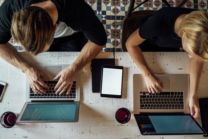 Freelancer może zarabiać nawet 10 tysięcy zł miesięcznie. W jakiej branży?