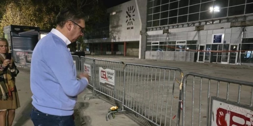 Vučić na mestu tragedije u Novom Sadu, 5. novembar 2024. godine