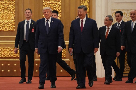 Za pregovaračkim stolom tokom sastanka Trampa i Si Đinpinga u pekingu nije bilo NIJEDNE ŽENE