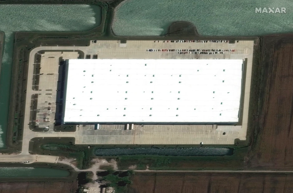 Tornada poharala SAD - skladište Amazona u Edvardsvilu u Ilinoisu