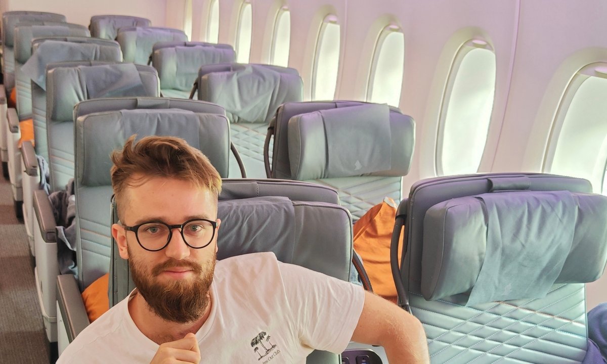 Mateusz pracuje na lotnisku. "Dzięki temu odwiedziłem 73 kraje"