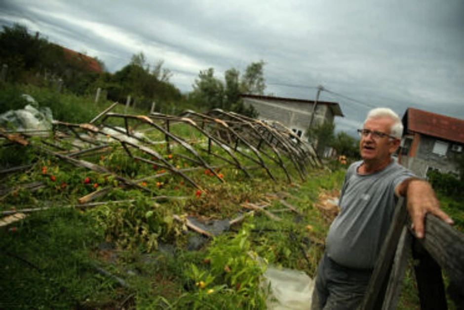 Šamac, popravka krovova