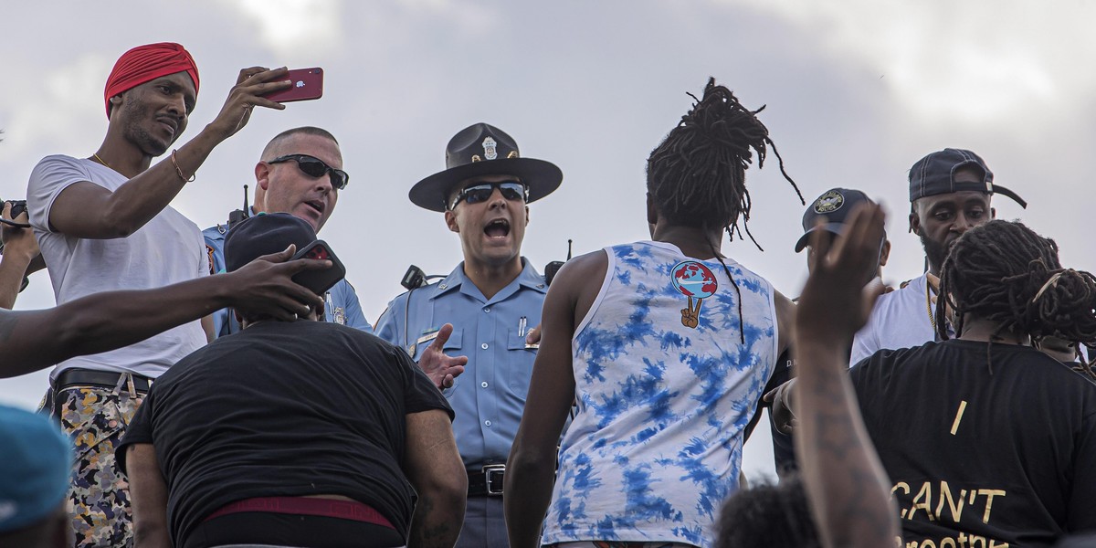 USA: policjant zastrzelił 27-latka. Kolejna fala protestów