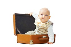 Jak wybrać się w daleką podróż z małym dzieckiem i być zadowolonym?