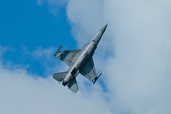 Katastrofa samolotu w Radomiu. Rozbił się F-16