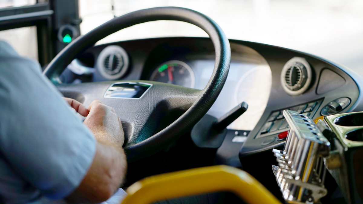 Szczecin. 16-latek pobił kierowcę autobusu. Trafi do schroniska dla nieletnich