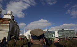 Rozkaz dla Garnizonu Warszawa. "TVP Info podstawowym źródłem informacji"