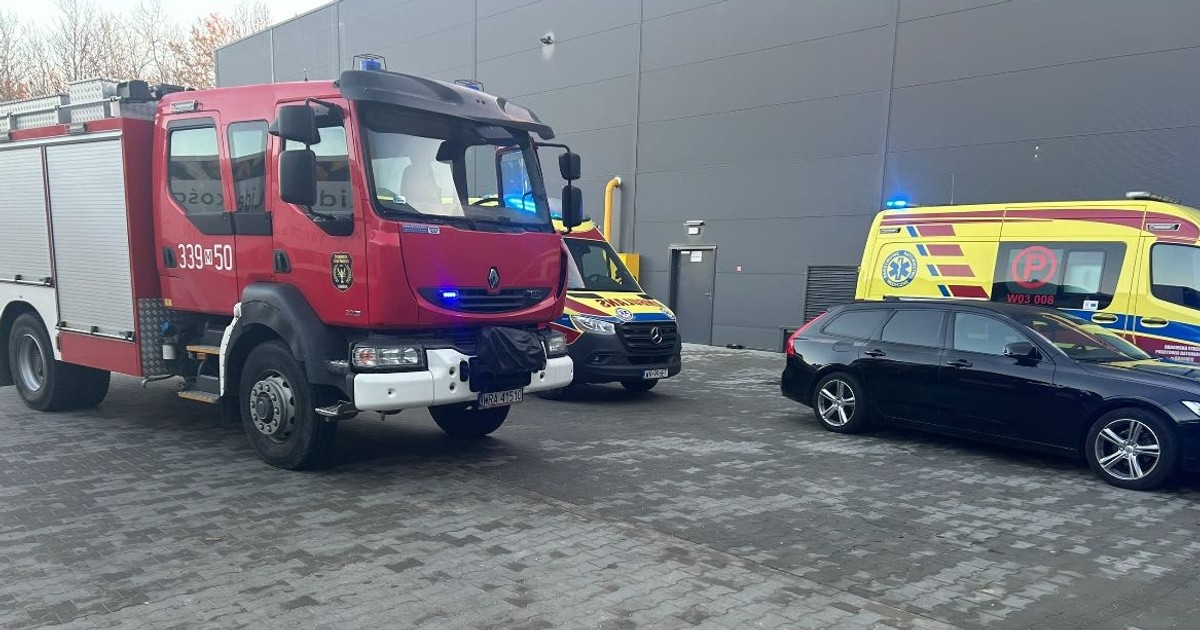 Dwie godziny uwalniali 33-latka. Koszmarny wypadek z maszyną do rozdrabniania mięsa