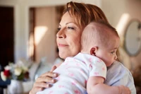 Miała 45 lat. Myślała, że to menopauza, a okazało się, że jest w ciąży. "Co ja ludziom powiem"