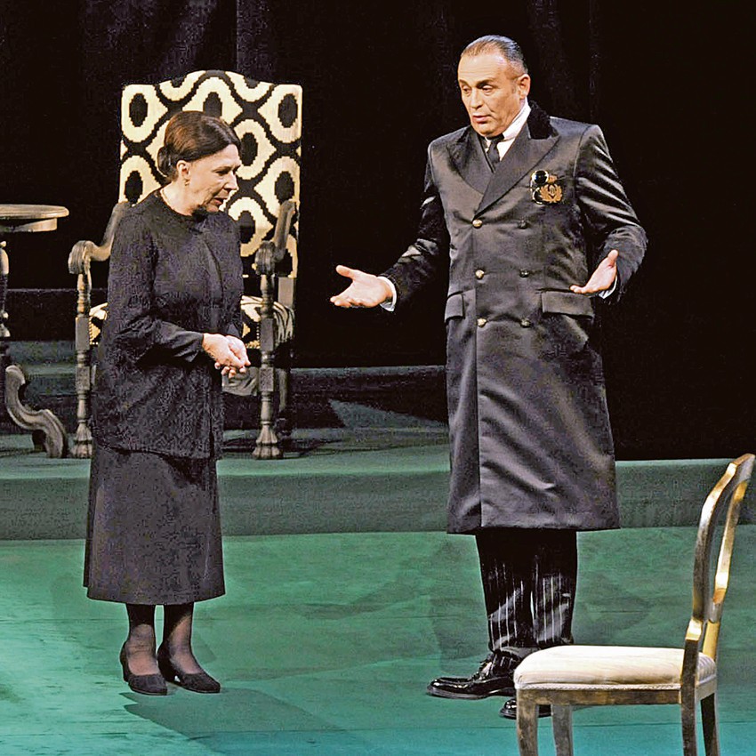 Branislav Lečić u predstavi "Tako je (ako vam se tako čini)"