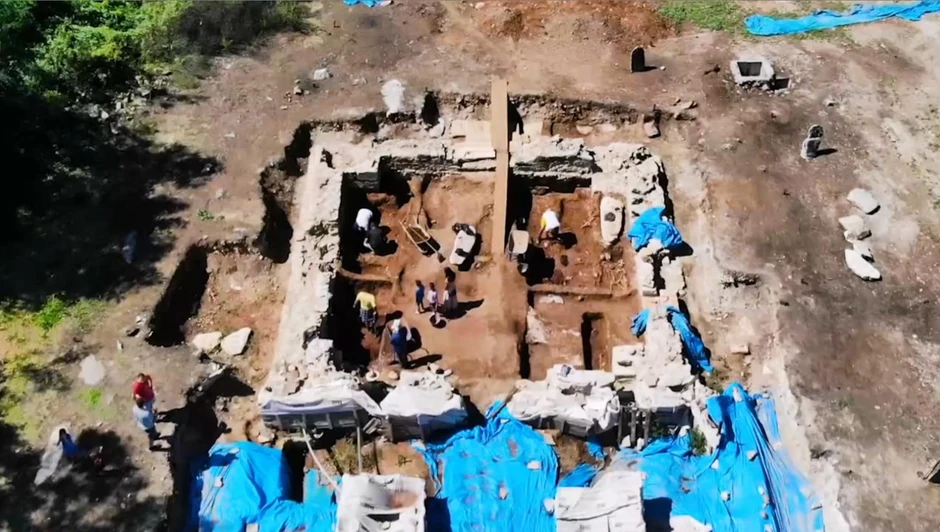 Monumentalna crkva na Dvorinama