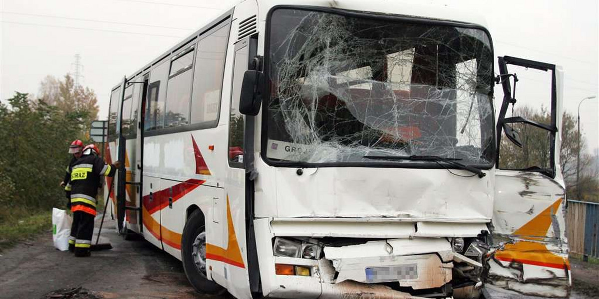 Wypadek autobusu. 9 dzieci rannych!