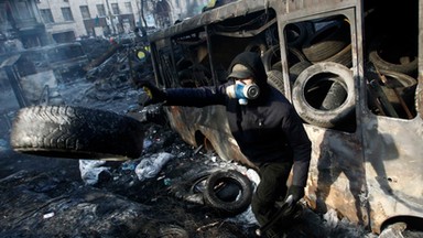 Rozwojowa sytuacja na Ukrainie. Tusk rozmawiał z Jaceniukiem, Kaczyński pojedzie do Kijowa?