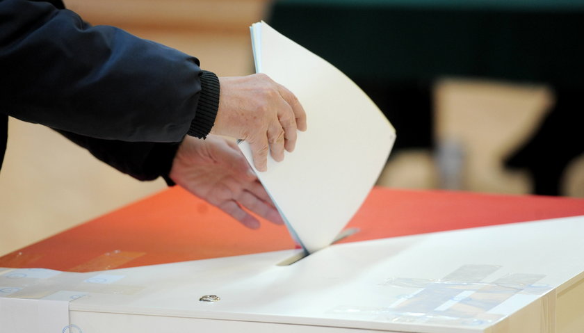 PiS oskarża o fałszowanie wyborów