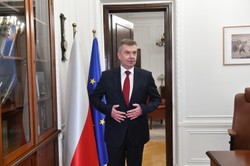 Specjalny audyt. Będą sprawdzać jednostki utworzone przez Czarnka