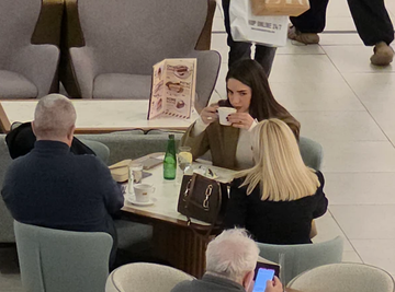 PAPARACO: Evo sa kim smo uhvatili Anđelu Đuričić u tržnom centru!