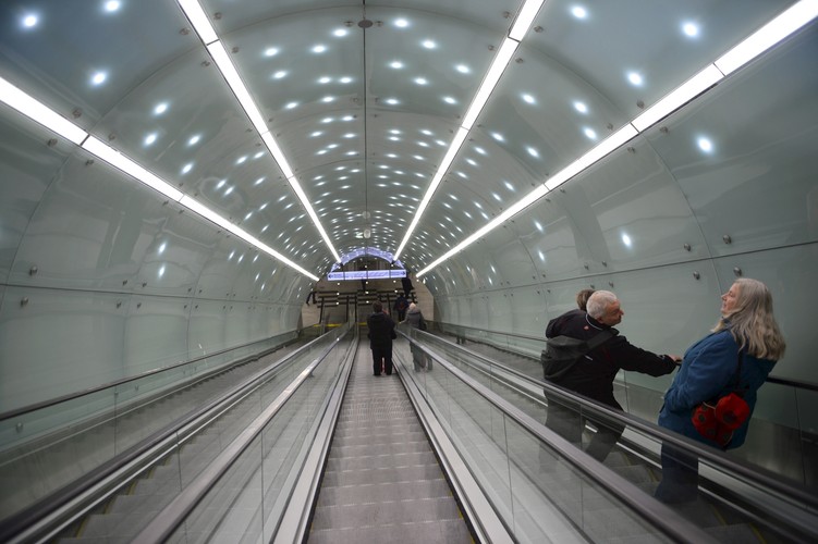 Stacje drugiej linii metra w Warszawie