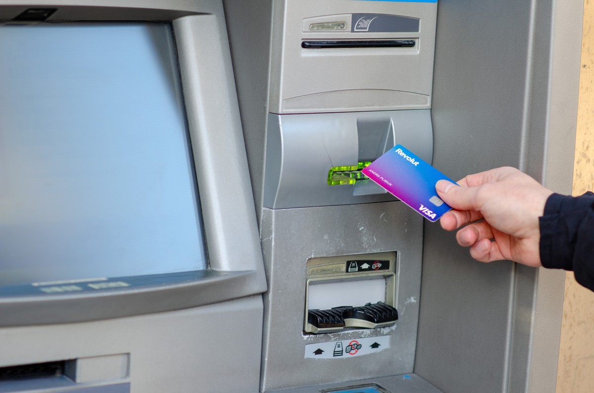 Rosjanom zamyka się kolejna furtka. Revolut blokuje im konta