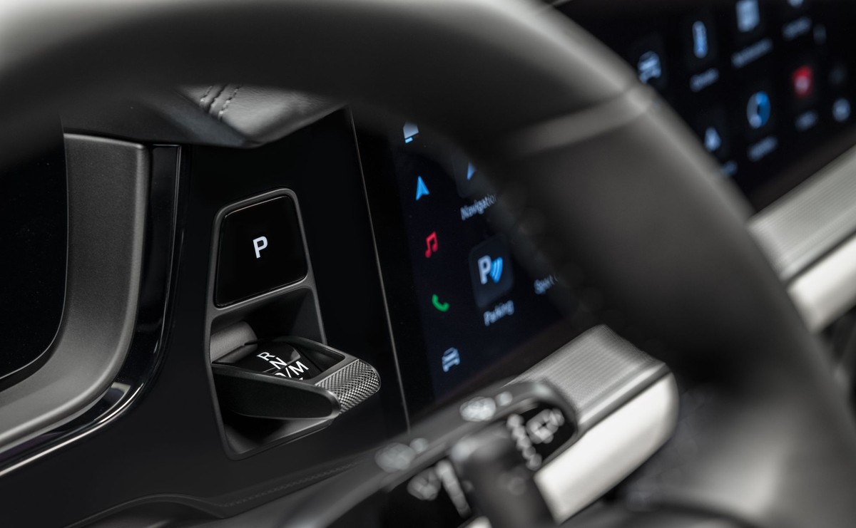 Porsche Cayenne 2023