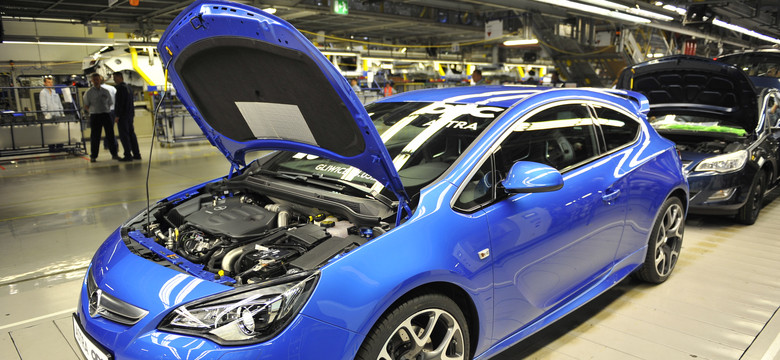 Nowy samochód z Polski! Opel zwiększa zatrudnienie i szuka ludzi do pracy w Gliwicach