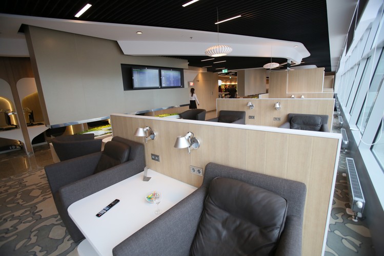 Warszawskie lotnisko Okęcie