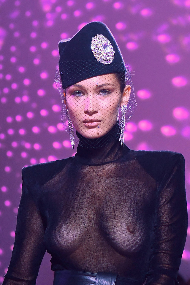 Bella Hadid na pokazie Alexandre Vauthiera